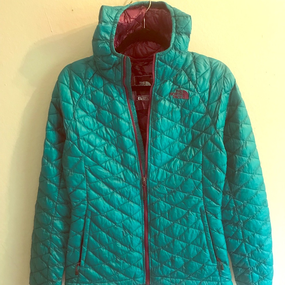 North face puffer jacket